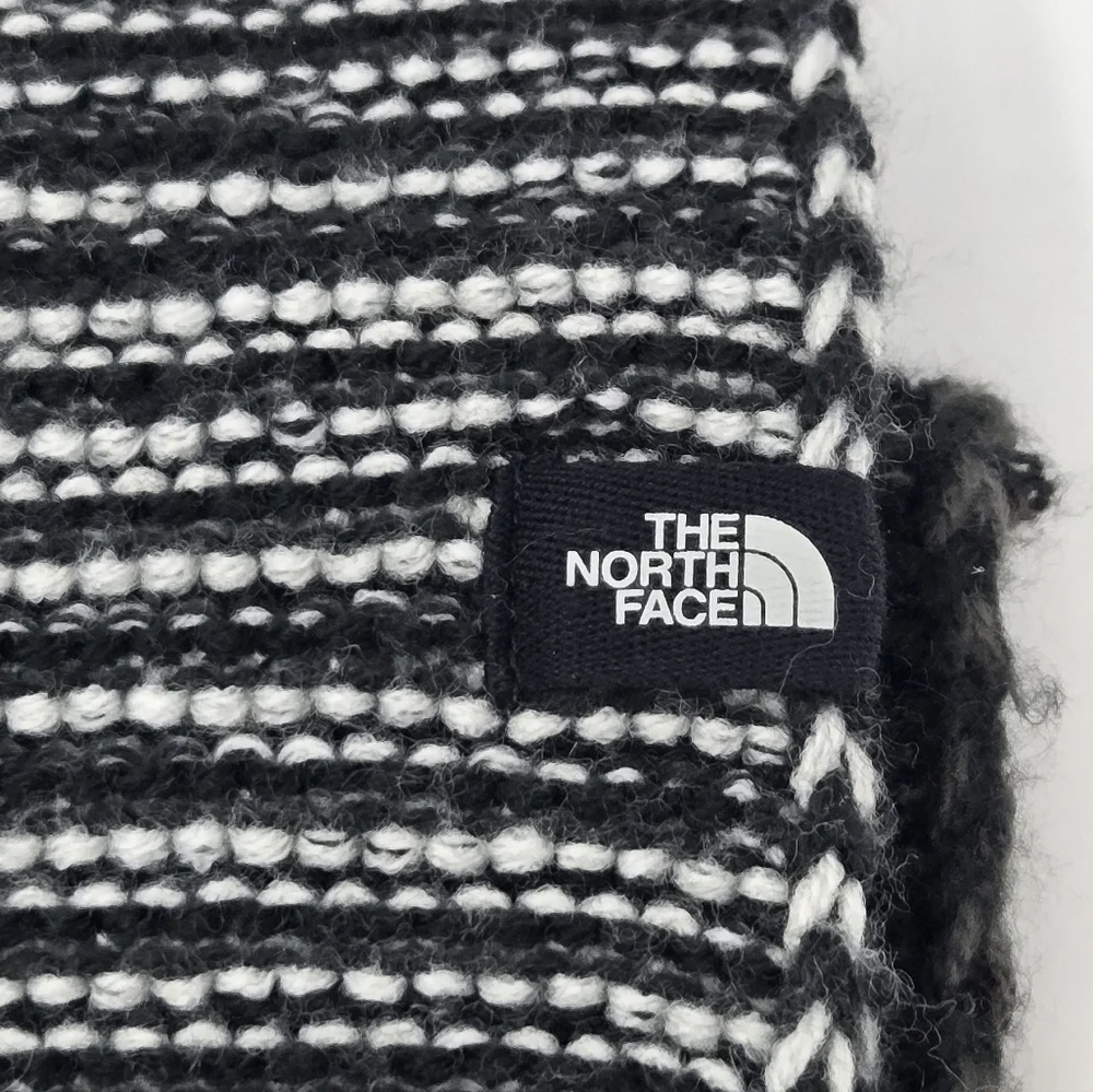 THE NORTH FACE BLACK WHITE GREY KNITWEAR INFINITY SCARF WOMEN OS WINTER COZY